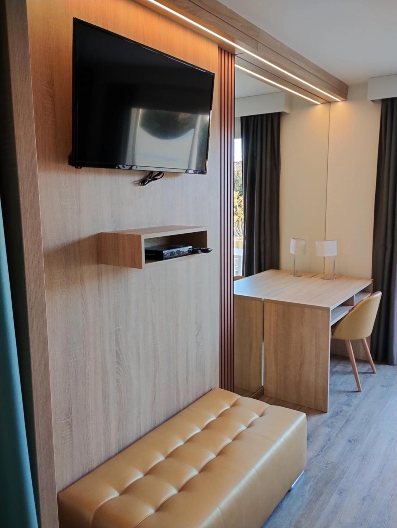 Le Jardin D'Eden "Reserve Aux Couples" Agde Exterior foto
